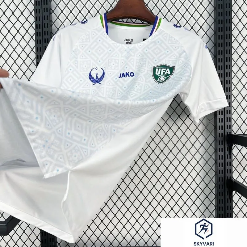 Uzbekistan VM 2026 Borta fotbollssats för barn - tröja och shorts — view 3